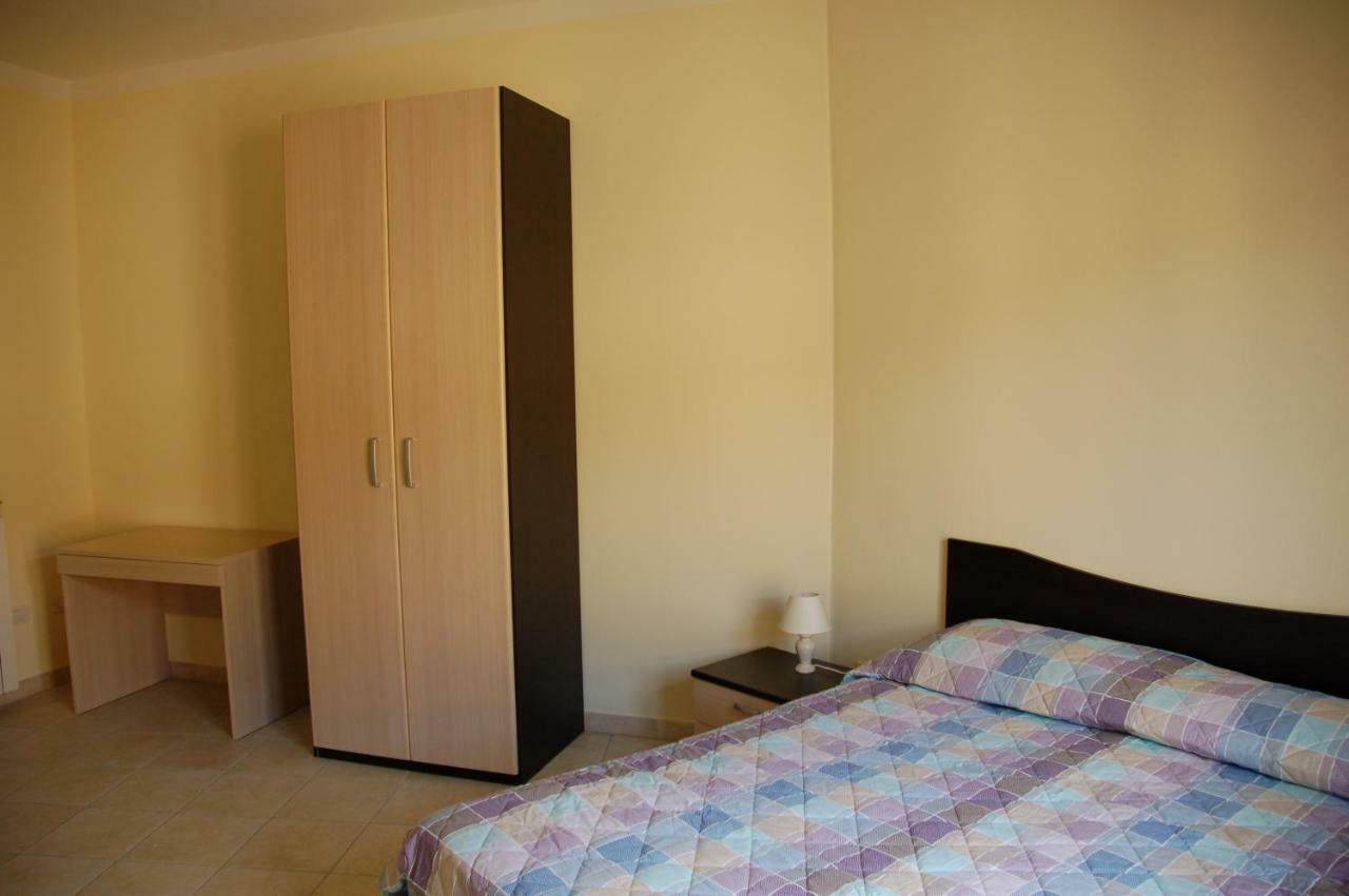 Beb 2000 Hotel Sassari Ngoại thất bức ảnh